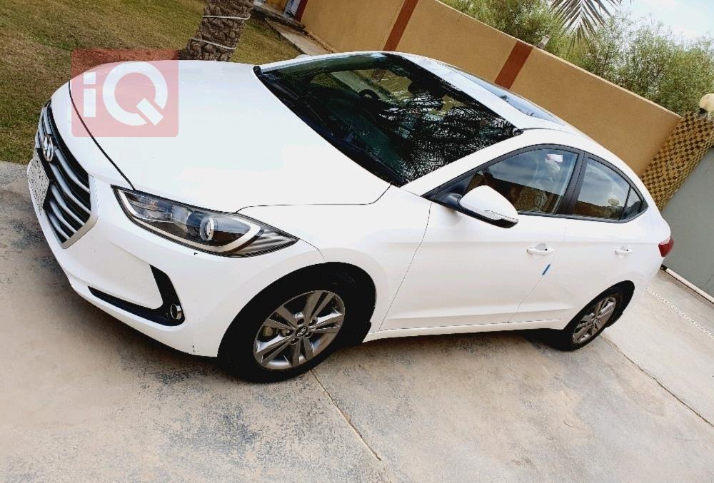 هیوندای ئەلەنترا